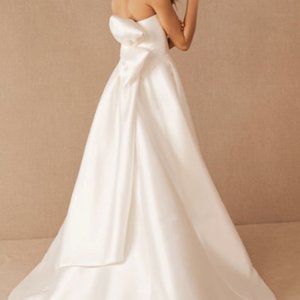 NWT Nouvelle Amsale Pina Gown